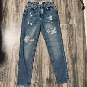 BDG Mom High-Rise Jeans- Size 25